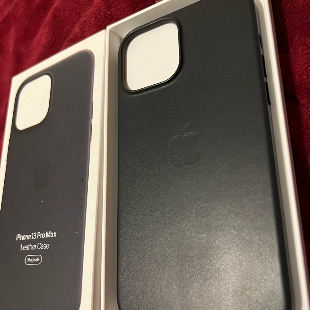 iPhone 13 pro max Apple leather case